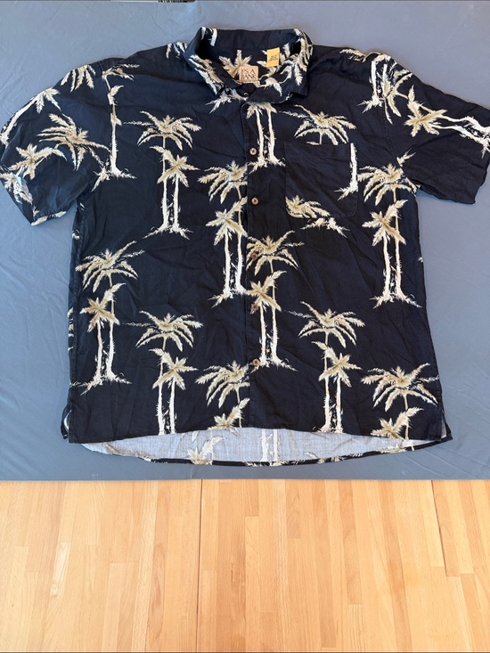 Jos. A. Bank Other - JoS. A. Bank - Men's Black Palm-Print Short-Sleeve Shirt